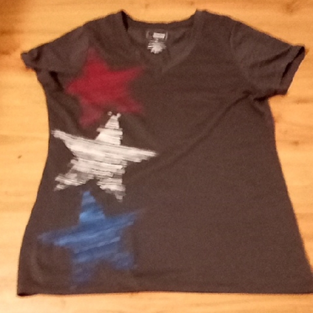Sonoma Women's Short Sleeve Tee - Gray with Red, White, and Blue Stars